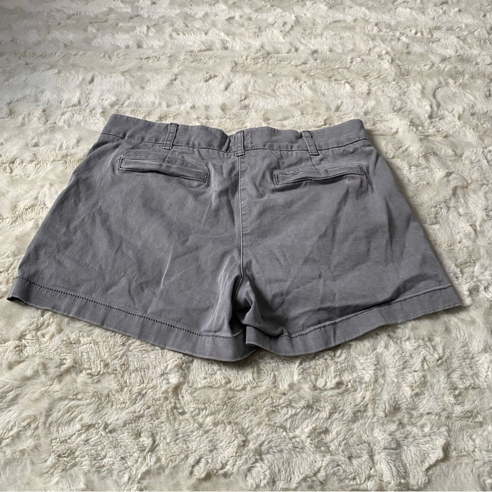J. Crew Women's Size 6 Gray Chino Shorts - Picture 2 of 4